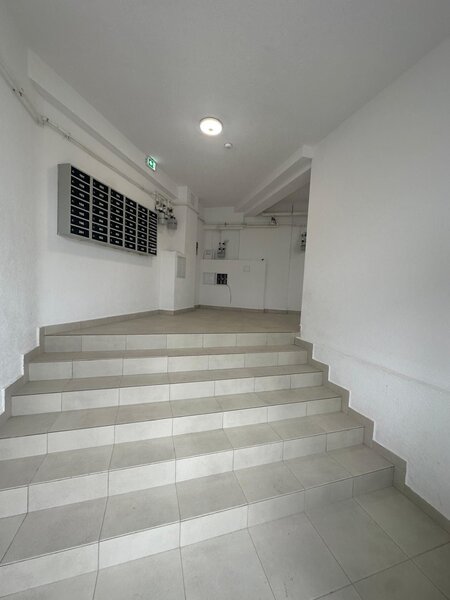 Popesti-Leordeni, finalizat gars. et. 3/6, vedere S-V, 15 min. metrou Leonida